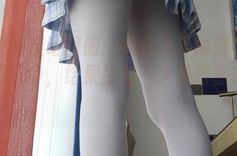 西尔酱的运动图册：她在热汗淋漓中与自由搏击抗争，结果生出一大堆萌爹的自拍！
