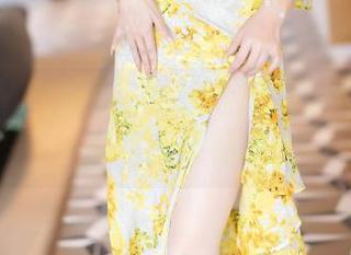 语画界 - Miko酱的泳池派对：写真图册里的盛夏畅想