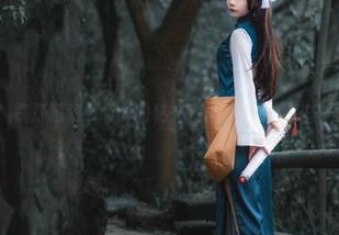 看!铁打萌萌_moi的秘书套图,谁不想来一下?
