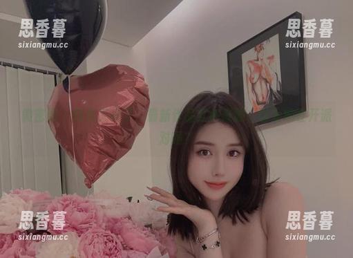 微密圈 - 阿色又来了，最新作品红色低胸，以为她在开派对吗？