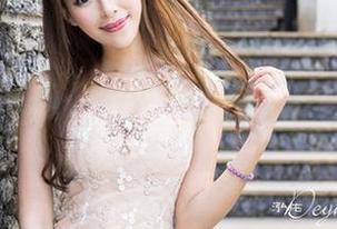 青豆客 - 谭晓彤的比基尼合集，看谁敢不偷瞄？