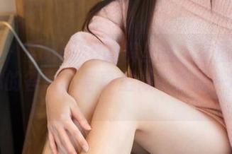 青豆客 - 雪瑞Lisa的裤里丝：在图包里找到隐秘的答案，写真里似乎透出一种轻松。