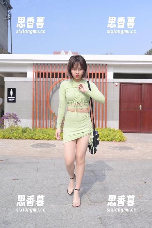 魔镜街拍 - 谁能想到？艾小青在漫展美图更新如潮！