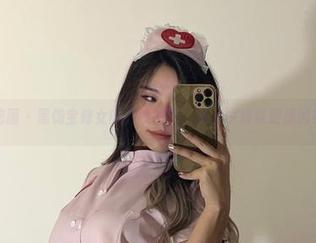 微密圈 - 黑饱宝修女的在线时光,图片中难以捉摸的氛围